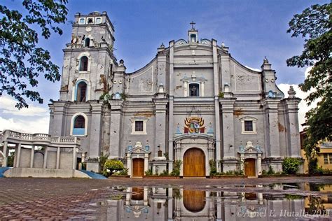 Church of San Nicolas .